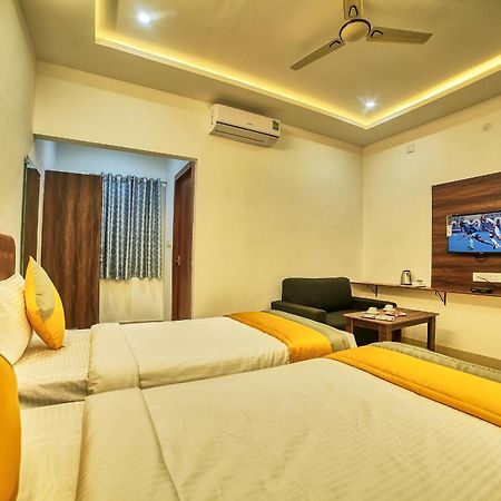 Visa Inn Hotel 4Kms From Airport L Free Airport Pickup & Drop 24X7 Devanahalli Exteriör bild