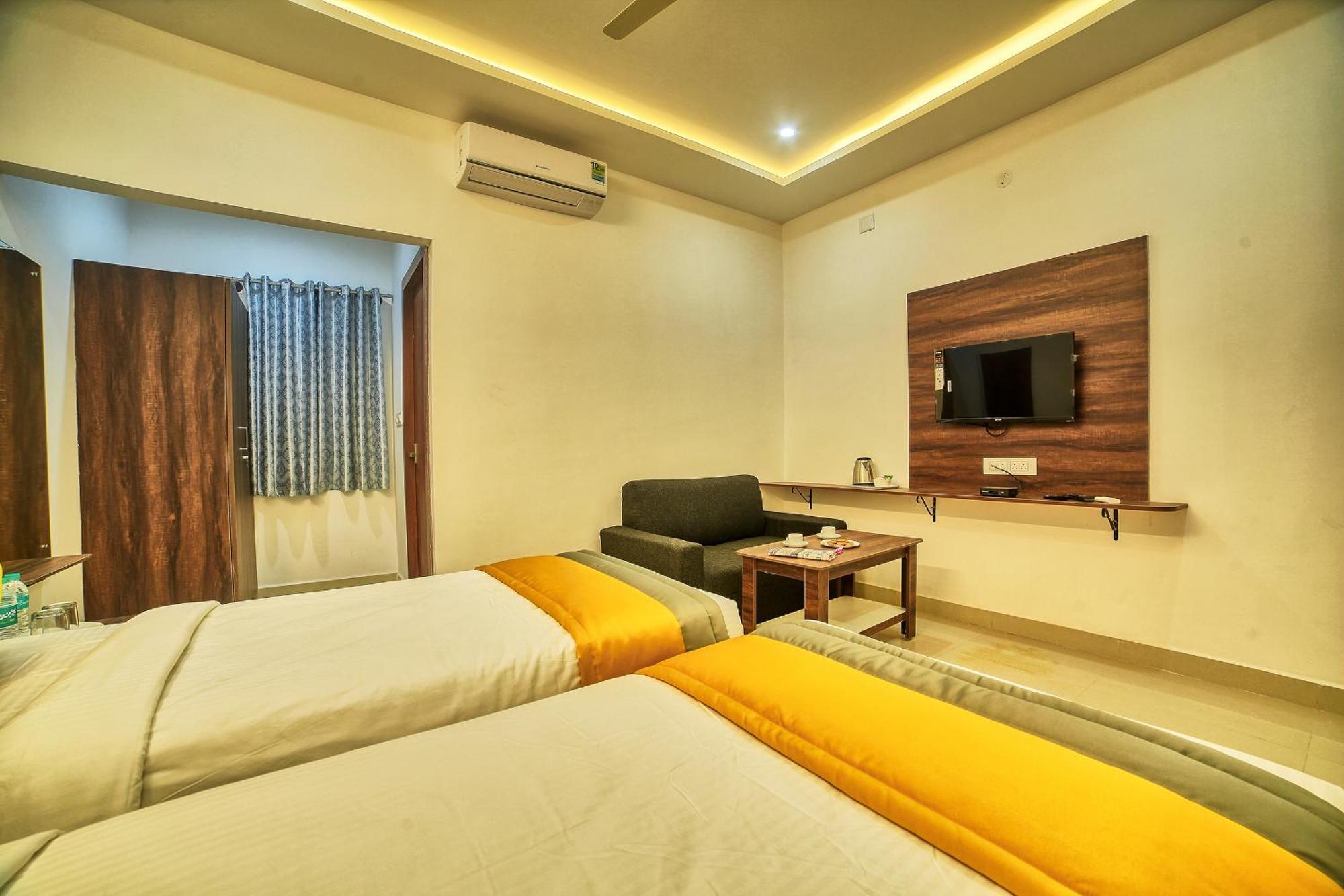 Visa Inn Hotel 4Kms From Airport L Free Airport Pickup & Drop 24X7 Devanahalli Exteriör bild