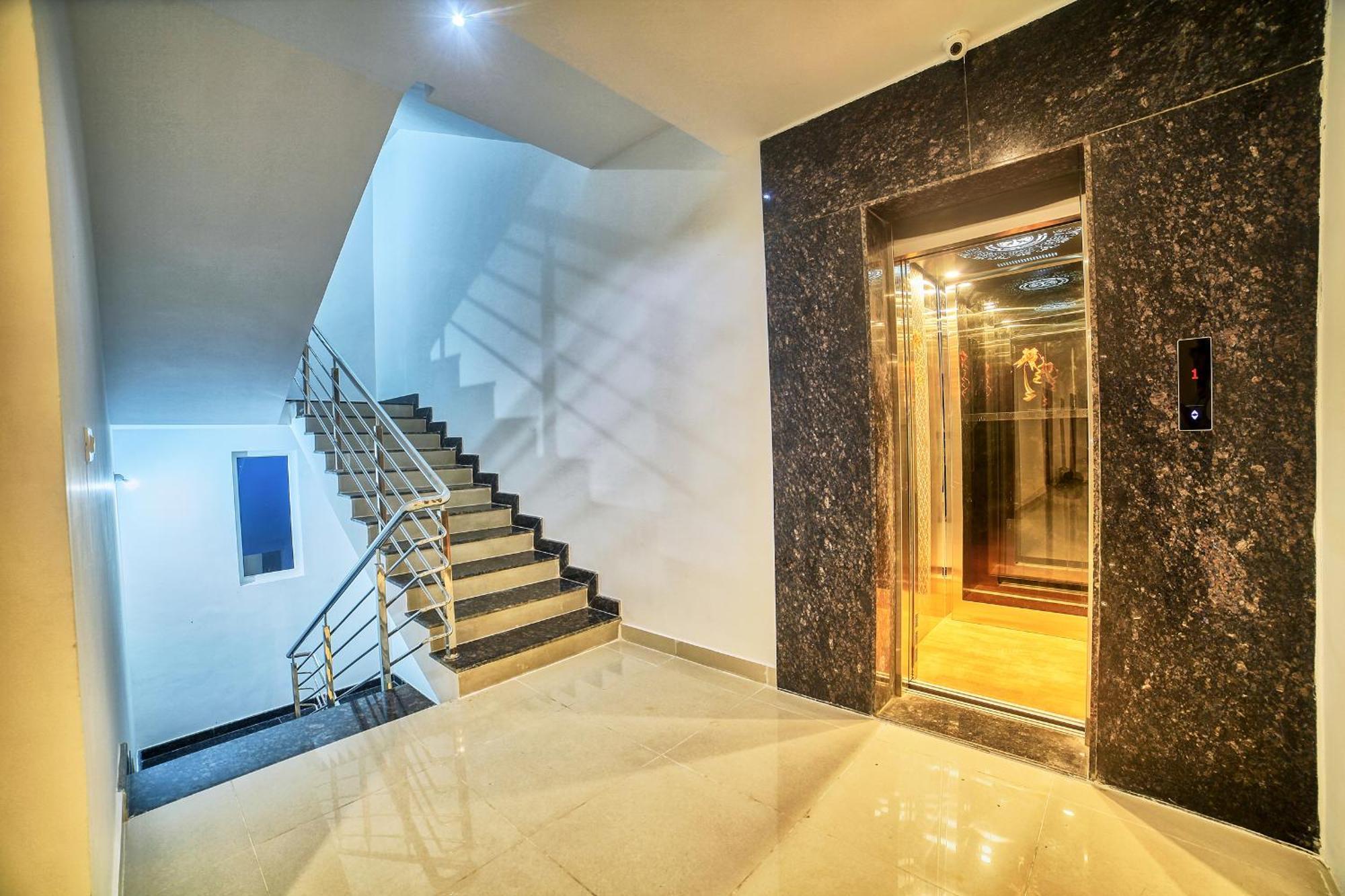 Visa Inn Hotel 4Kms From Airport L Free Airport Pickup & Drop 24X7 Devanahalli Exteriör bild