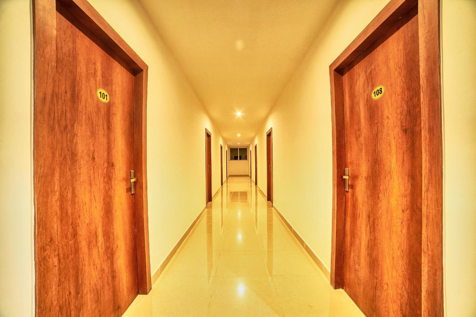 Visa Inn Hotel 4Kms From Airport L Free Airport Pickup & Drop 24X7 Devanahalli Exteriör bild